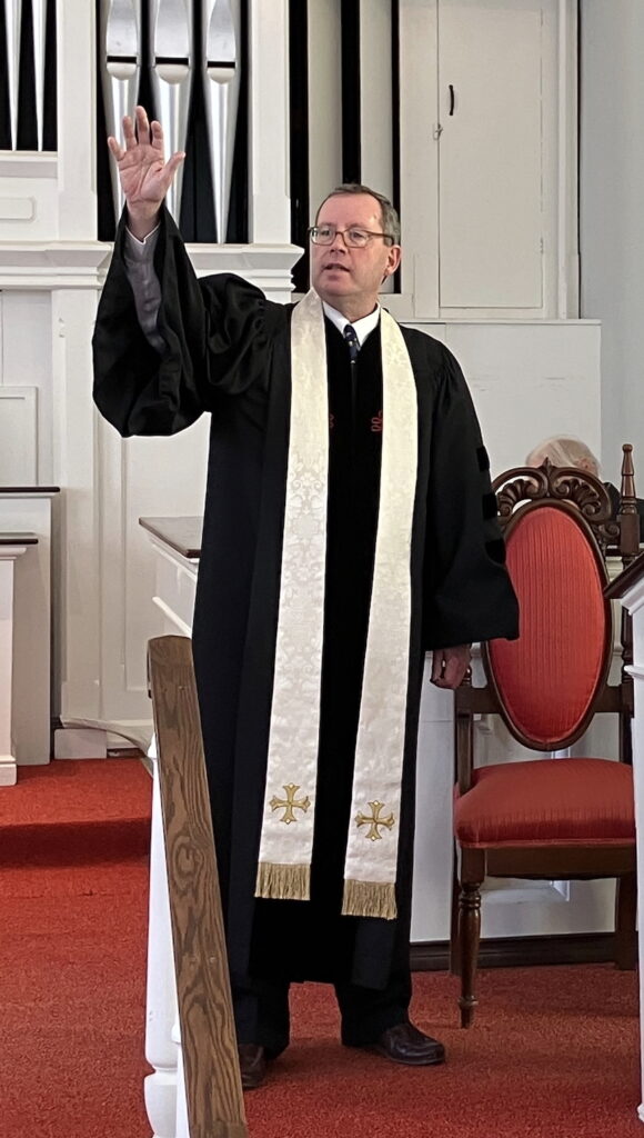 Rev. Steve Silver preaching to the congregation at First Congregational Church of Lebanon, NH